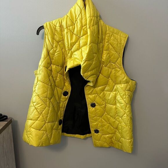 600 West Brand Yellow Quilted Puffy Vest XL - Picture 2 of 8